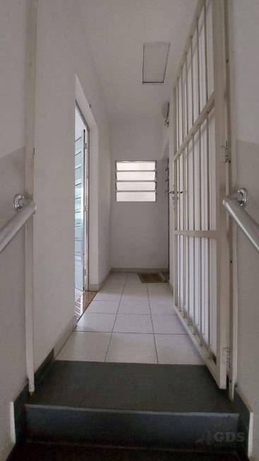 Foto 4 de Apartamento com 1 Quarto para alugar, 30m² em Vila Mangalot, São Paulo