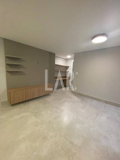 Foto 2 de Apartamento com 2 Quartos para alugar, 70m² em Funcionários, Belo Horizonte