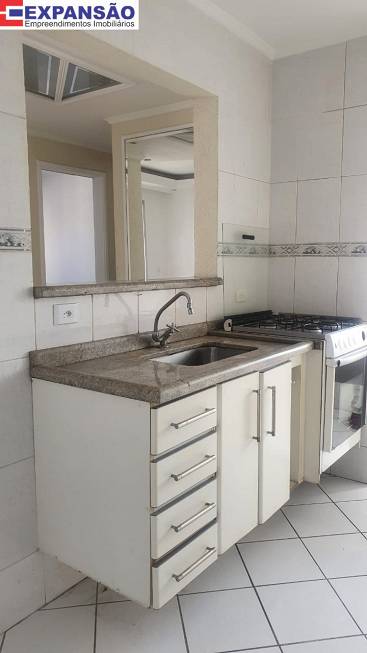 Foto 5 de Apartamento com 2 Quartos à venda, 48m² em Vila Amélia, São Paulo
