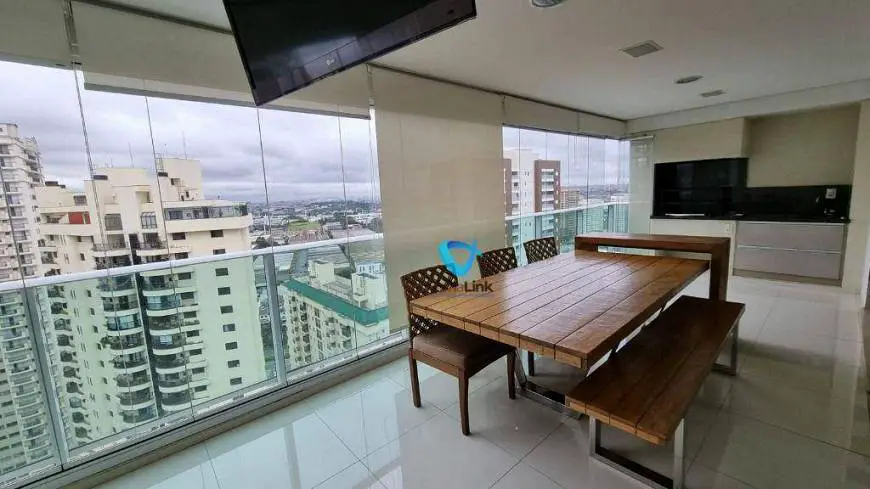 Foto 2 de Apartamento com 3 Quartos para alugar, 212m² em Alphaville Industrial, Barueri