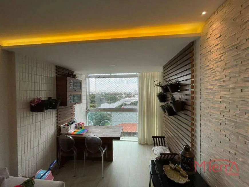 Foto 2 de Apartamento com 3 Quartos à venda, 106m² em Barro Vermelho, Vitória