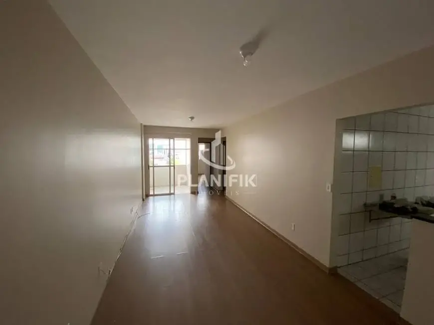 Foto 3 de Apartamento com 3 Quartos para alugar, 80m² em Centro I, Brusque