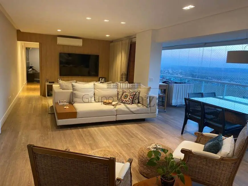 Foto 1 de Apartamento com 3 Quartos para alugar, 170m² em Jardim Aquarius, São José dos Campos