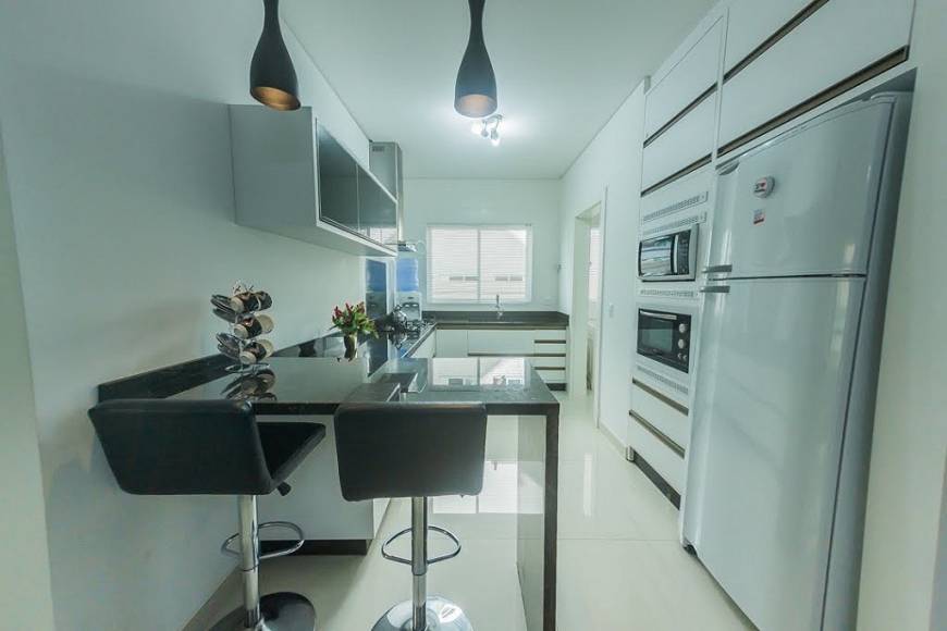 Foto 4 de Apartamento com 3 Quartos para alugar, 160m² em Meia Praia, Itapema