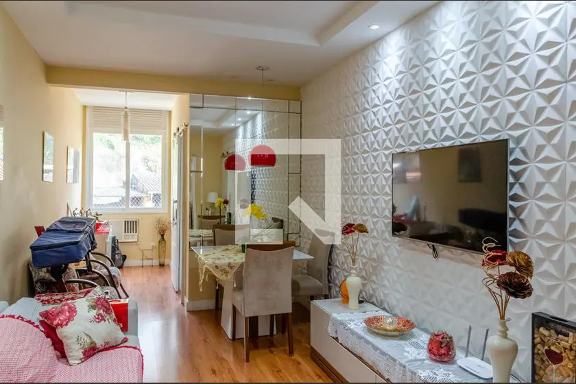 Foto 1 de Apartamento com 3 Quartos para alugar, 75m² em Santa Teresa, Rio de Janeiro