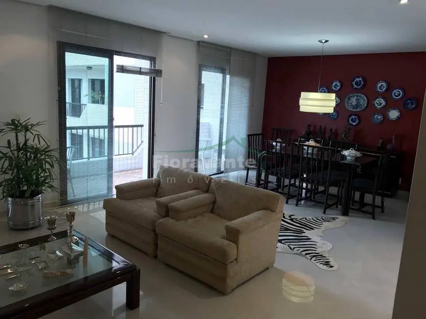 Foto 2 de Apartamento com 4 Quartos à venda, 227m² em Boqueirão, Santos