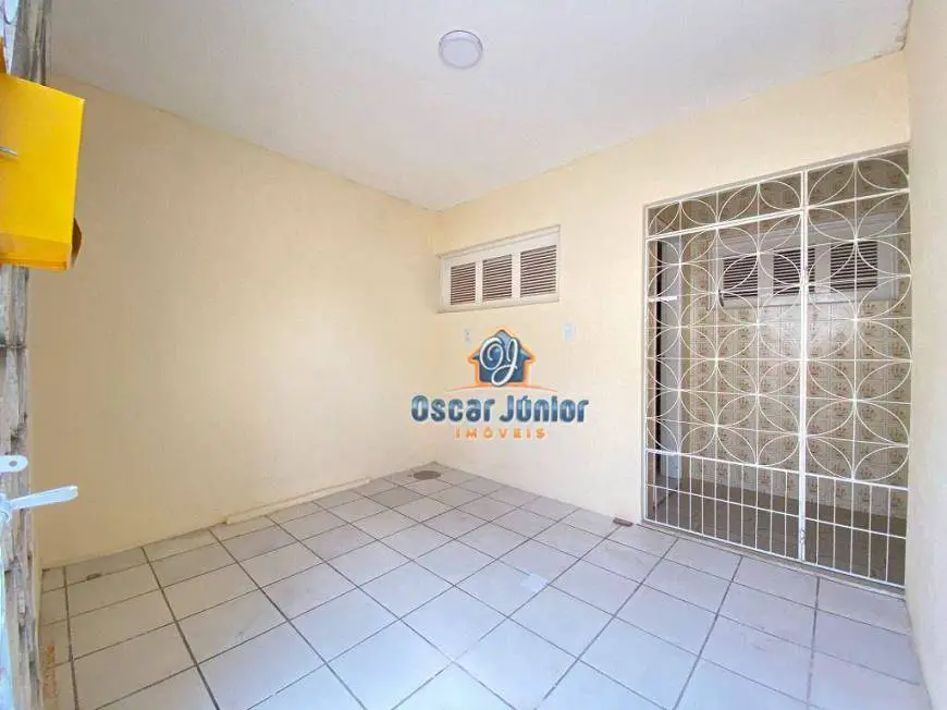 Foto 1 de Casa com 1 Quarto para alugar, 40m² em Jóquei Clube, Fortaleza