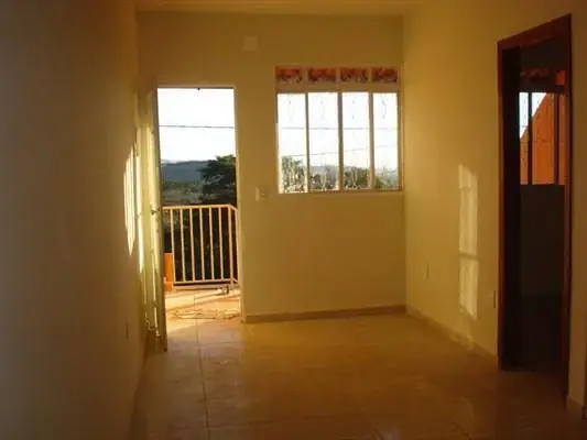 Foto 2 de Casa com 3 Quartos para alugar, 80m² em Guanabara, Ibirite