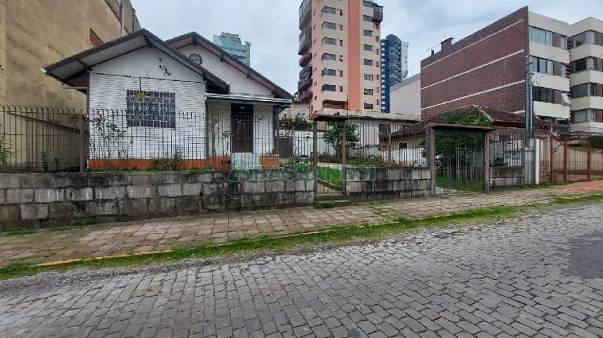 Foto 1 de Casa com 3 Quartos para alugar, 80m² em Madureira, Caxias do Sul