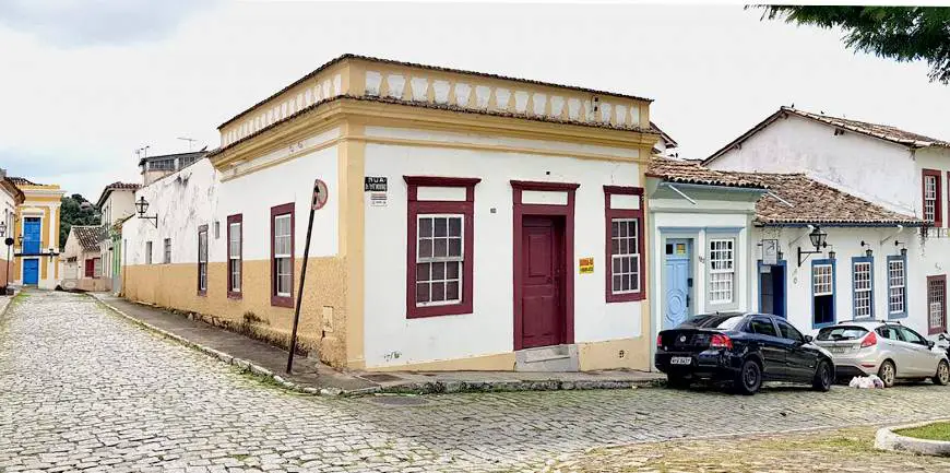 Foto 2 de Casa com 4 Quartos para alugar, 164m² em Centro, São João Del Rei