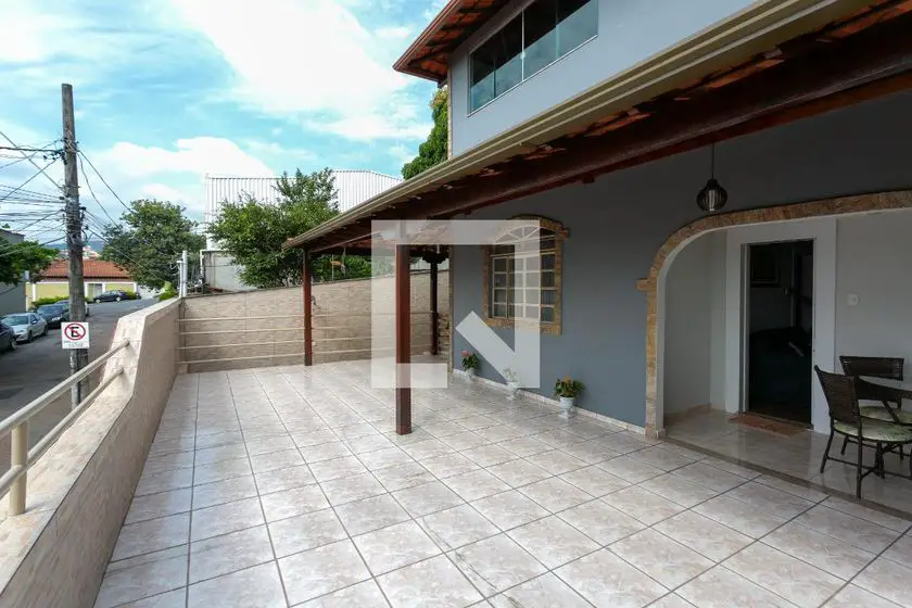 Foto 4 de Casa com 4 Quartos para alugar, 320m² em Palmeiras, Belo Horizonte