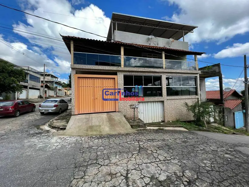 Foto 1 de Casa com 4 Quartos à venda, 450m² em Paulo Camilo, Betim