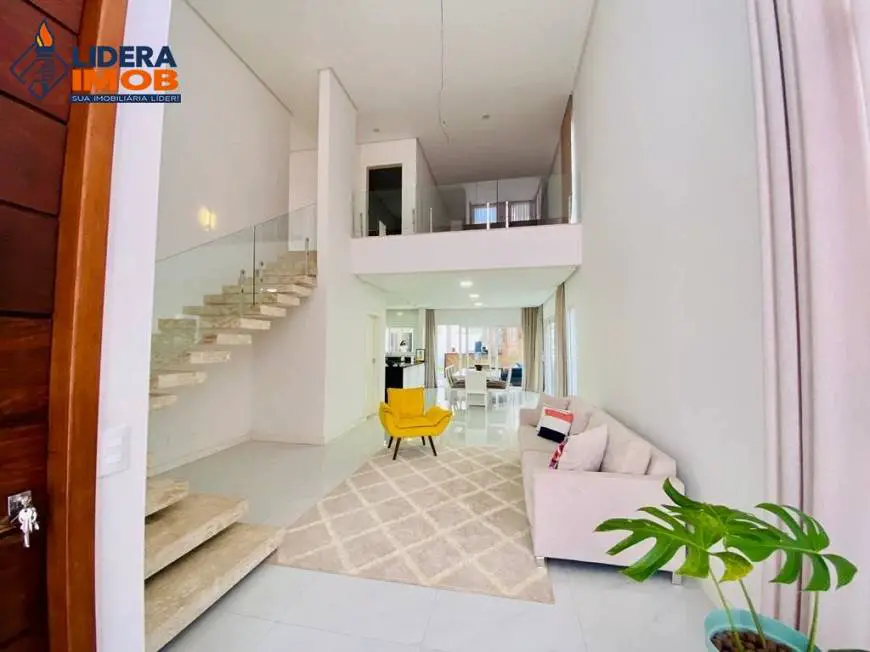 Foto 1 de Casa com 4 Quartos para alugar, 340m² em SIM, Feira de Santana