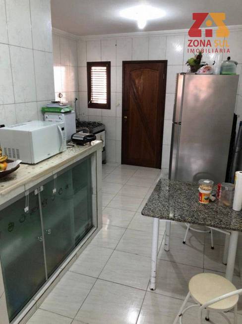 Foto 2 de Casa de Condomínio com 4 Quartos à venda, 200m² em Jardim Cidade Universitária, João Pessoa