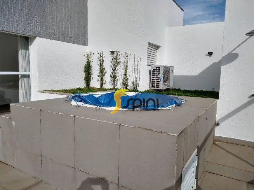 Foto 1 de Cobertura com 4 Quartos para alugar, 237m² em Santa Maria, Uberlândia