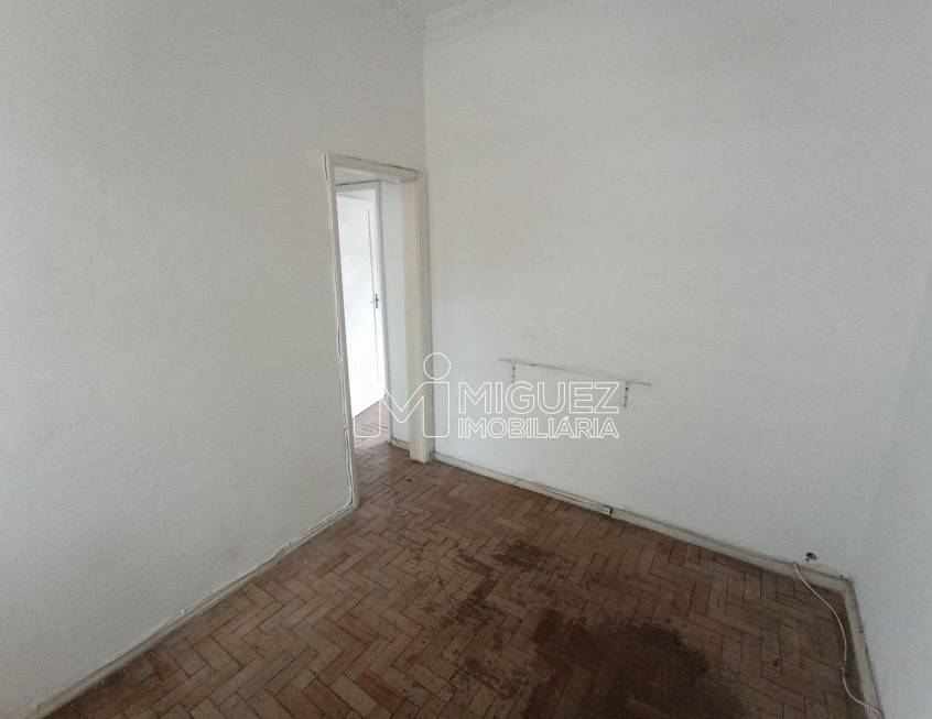 Foto 1 de Apartamento com 1 Quarto à venda, 34m² em Grajaú, Rio de Janeiro