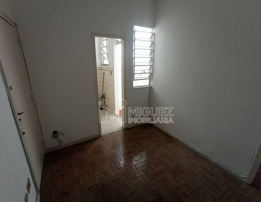 Foto 2 de Apartamento com 1 Quarto à venda, 34m² em Grajaú, Rio de Janeiro