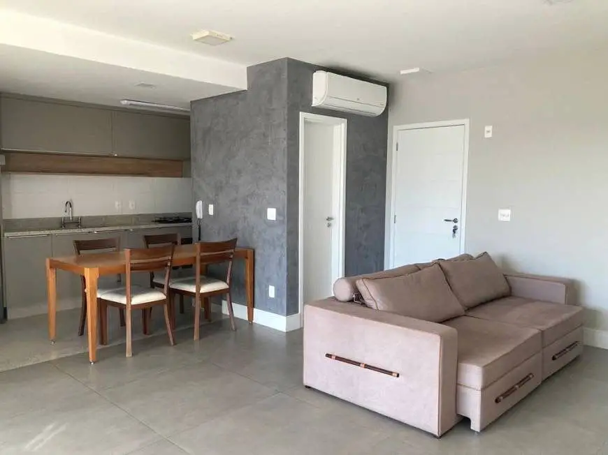 Foto 1 de Apartamento com 2 Quartos para alugar, 91m² em Cambuí, Campinas