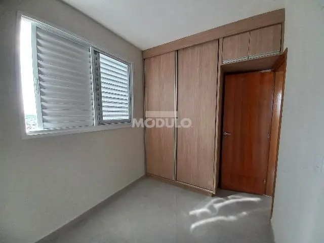 Foto 4 de Apartamento com 2 Quartos para alugar, 55m² em Daniel Fonseca, Uberlândia