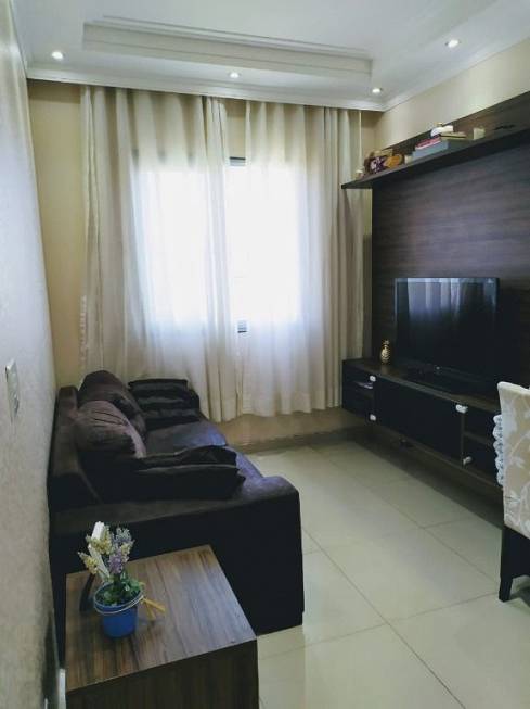 Foto 1 de Apartamento com 2 Quartos para venda ou aluguel, 45m² em Parque Jandaia, Carapicuíba