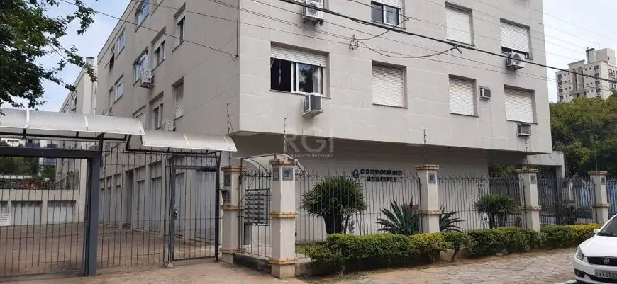 Foto 1 de Apartamento com 2 Quartos à venda, 75m² em Vila Ipiranga, Porto Alegre