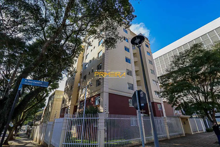 Foto 2 de Apartamento com 3 Quartos à venda, 91m² em Água Verde, Curitiba