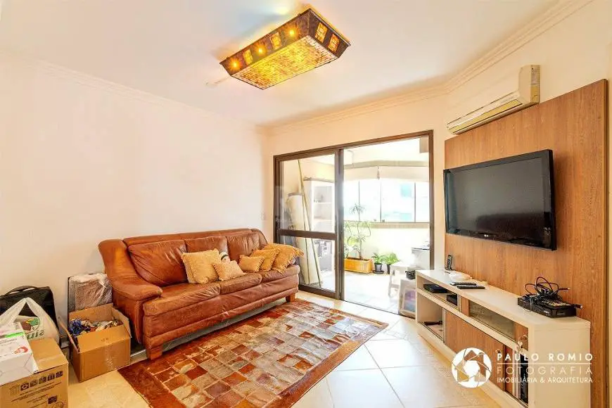 Foto 5 de Apartamento com 3 Quartos à venda, 100m² em Boa Vista, Porto Alegre