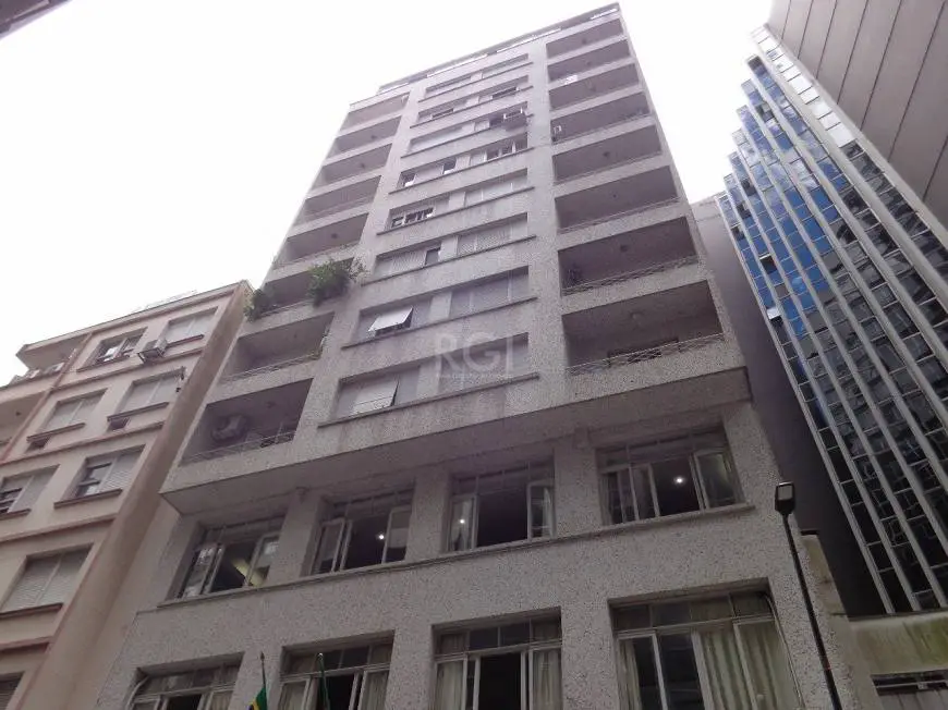Foto 1 de Apartamento com 3 Quartos à venda, 156m² em Centro Histórico, Porto Alegre