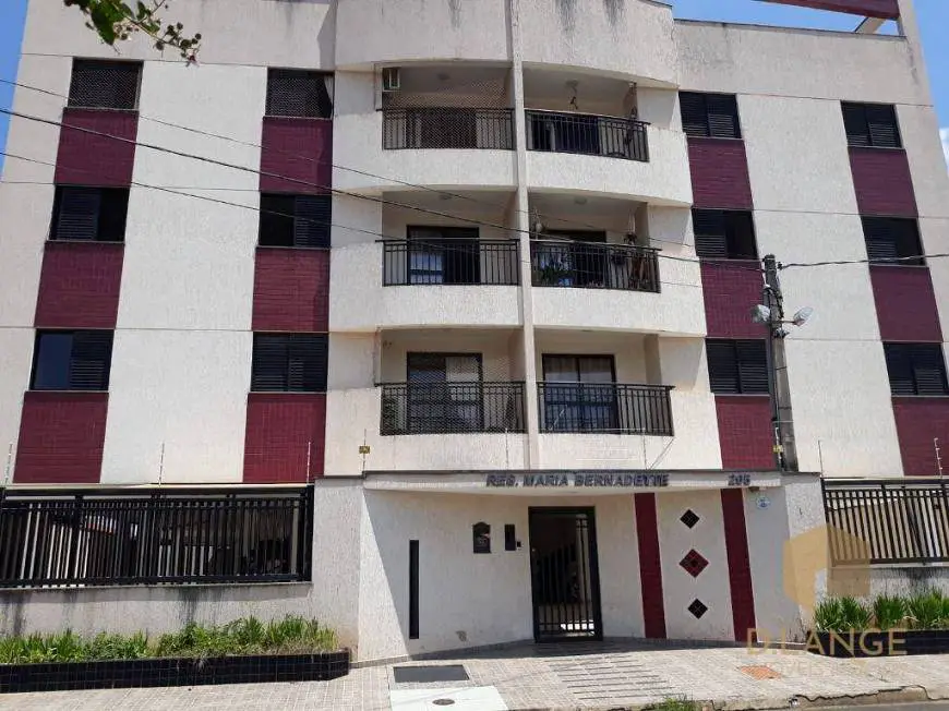 Foto 2 de Apartamento com 3 Quartos à venda, 216m² em Jardim Sônia, Jaguariúna