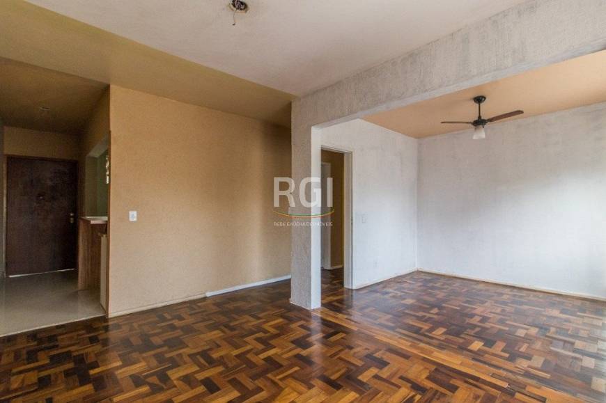 Foto 1 de Apartamento com 3 Quartos à venda, 73m² em São Sebastião, Porto Alegre
