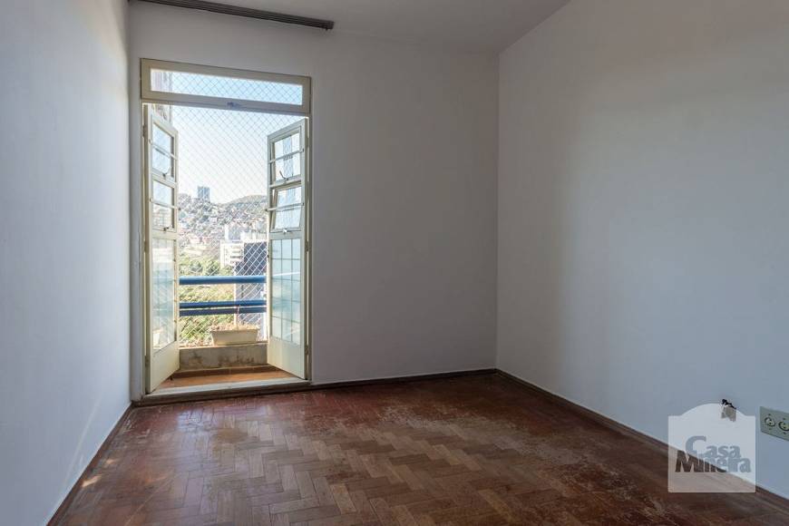 Foto 1 de Apartamento com 3 Quartos à venda, 98m² em Vila Paris, Belo Horizonte