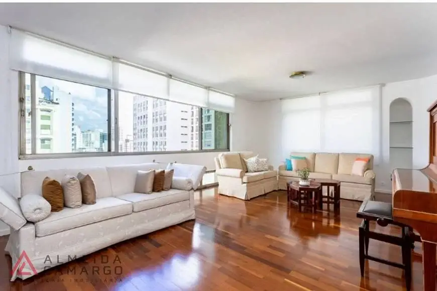Foto 1 de Apartamento com 4 Quartos para venda ou aluguel, 240m² em Bela Vista, São Paulo