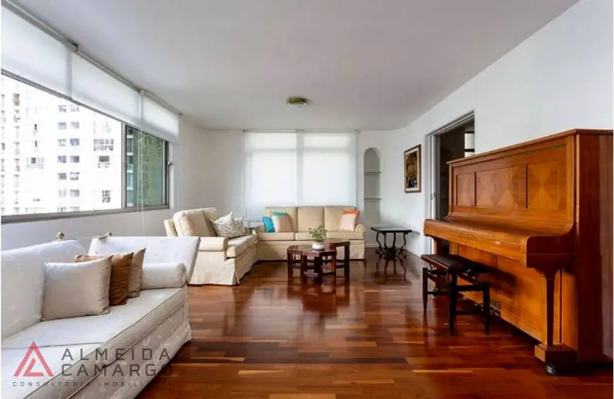 Foto 2 de Apartamento com 4 Quartos para venda ou aluguel, 240m² em Bela Vista, São Paulo