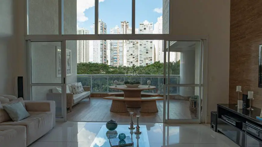 Foto 1 de Apartamento com 4 Quartos à venda, 212m² em Jardim Goiás, Goiânia