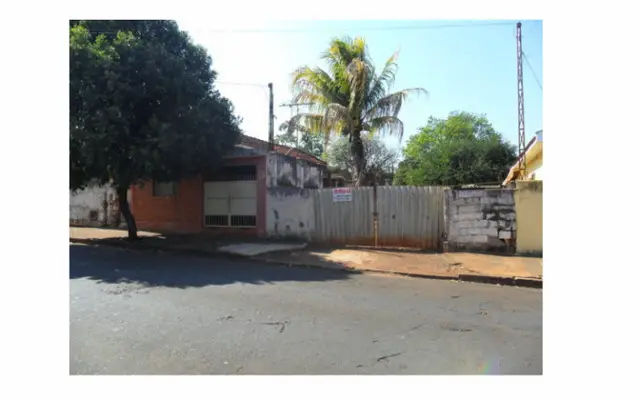 Foto 1 de Casa com 2 Quartos à venda, 750m² em , Jardinópolis