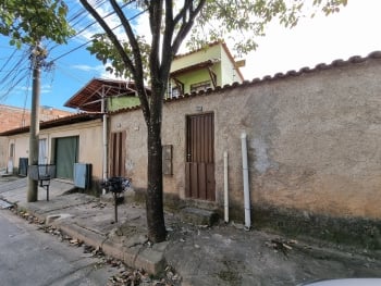 Foto 3 de Casa com 2 Quartos para alugar, 40m² em Santa Terezinha, Belo Horizonte