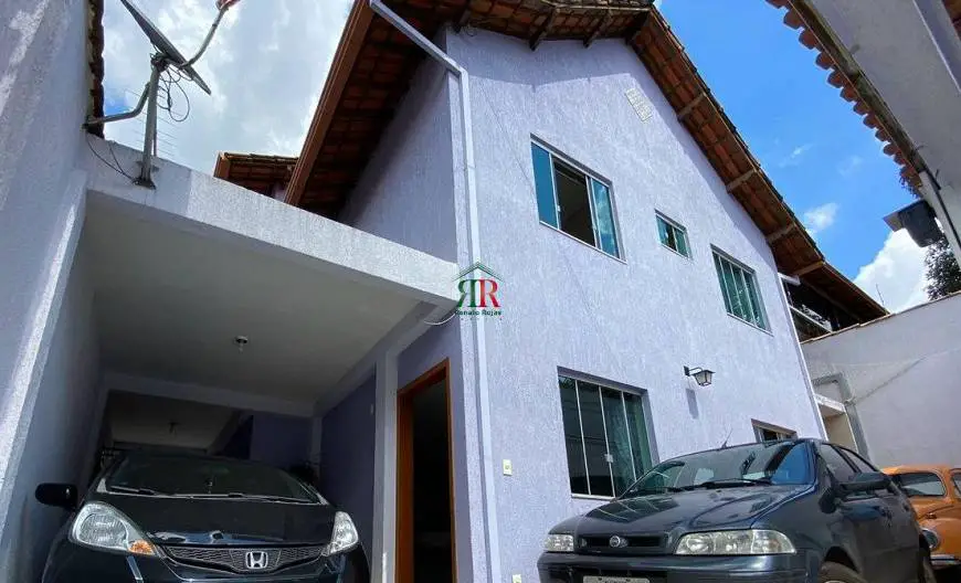Foto 1 de Casa com 3 Quartos à venda, 200m² em Arcádia, Contagem