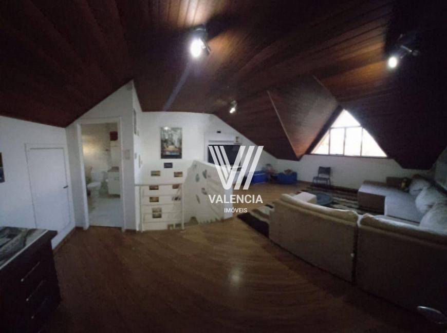 Foto 1 de Casa com 3 Quartos à venda, 252m² em Cachoeira, Curitiba