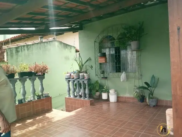 Foto 2 de Casa com 3 Quartos à venda, 200m² em Floramar, Belo Horizonte