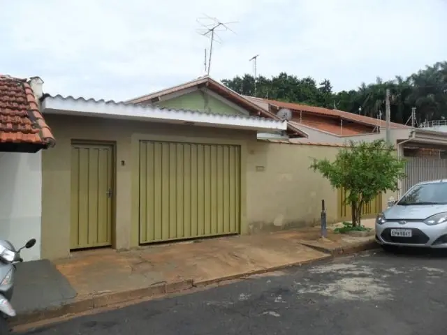 Foto 1 de Casa com 3 Quartos à venda, 237m² em , Jardinópolis