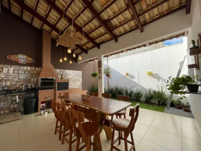 Foto 1 de Casa com 3 Quartos à venda, 130m² em Moinho dos Ventos, Goiânia