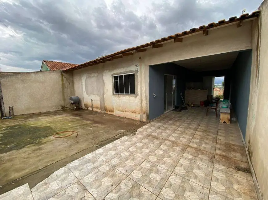 Foto 1 de Casa com 3 Quartos para alugar, 90m² em Olarias, Ponta Grossa