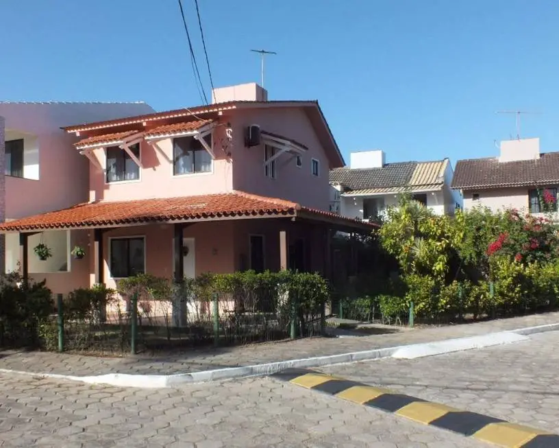 Foto 1 de Casa com 3 Quartos para alugar, 165m² em Praia do Flamengo, Salvador