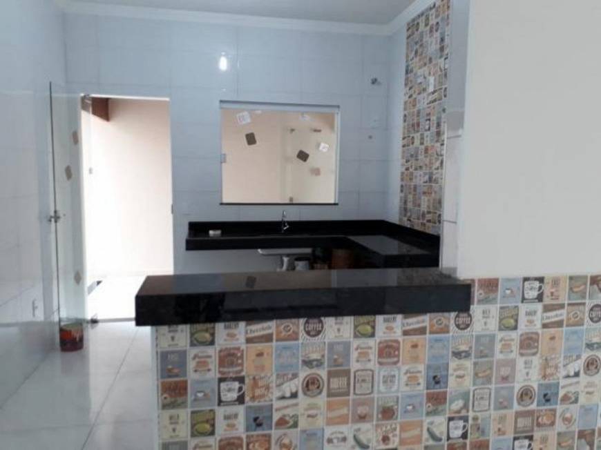 Foto 1 de Casa com 3 Quartos à venda, 96m² em Sacramenta, Belém