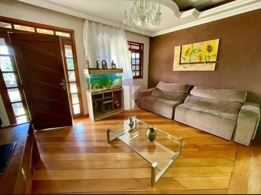 Foto 5 de Casa com 4 Quartos à venda, 234m² em São Luíz, Belo Horizonte