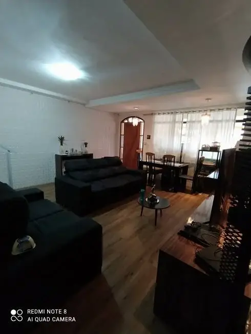 Foto 5 de Casa com 8 Quartos para venda ou aluguel, 250m² em Vila Mazzei, São Paulo