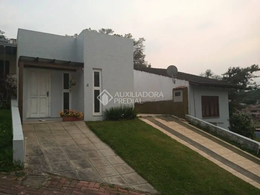 Foto 1 de Casa de Condomínio com 3 Quartos à venda, 169m² em Hípica, Porto Alegre
