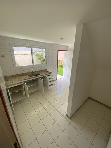 Foto 5 de Casa de Condomínio com 3 Quartos à venda, 145m² em Santa Luzia, Serra