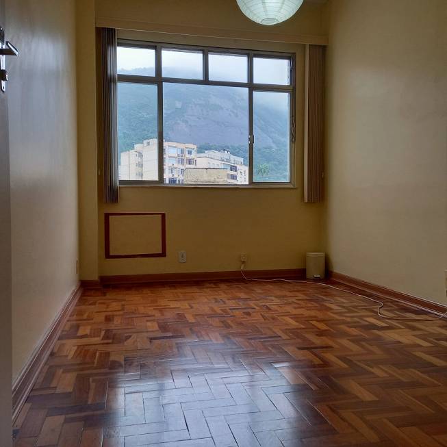 Foto 1 de Apartamento com 1 Quarto para alugar, 24m² em Botafogo, Rio de Janeiro