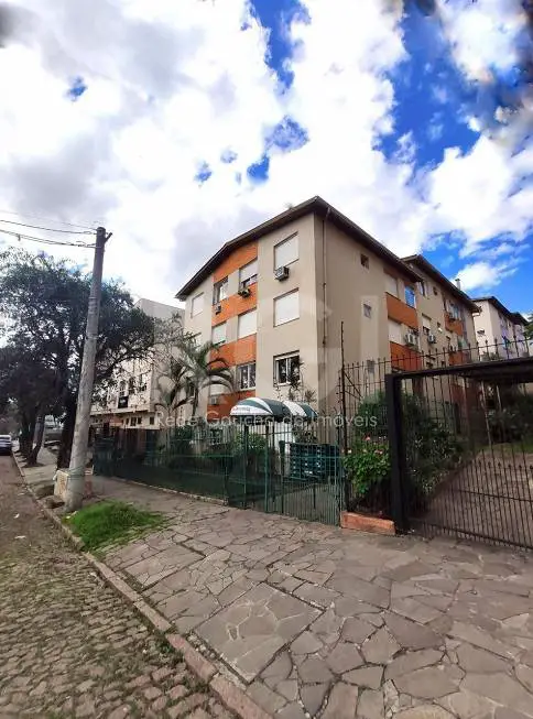 Foto 2 de Apartamento com 1 Quarto à venda, 41m² em Jardim do Salso, Porto Alegre